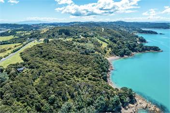 CrossTrees Chalet (Bachcare) - Waiheke Island