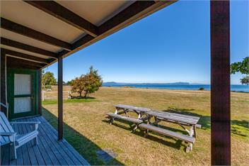 Lakeside Lodge (Bachcare) - Tauranga Taupo