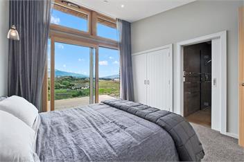 Vino and Views (Bachcare) - Cromwell