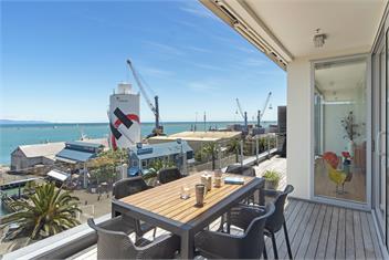 Penthouse 37 - Nelson Waterfront Apartment - Nelson