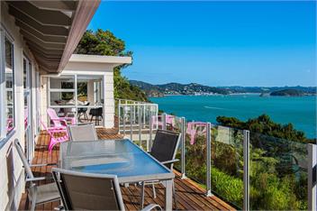Nelson's Lookout (Bachcare) - Russell