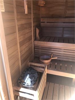 Belfast Dacha, Central, Linen and clean included, Hot Tub and Sauna. - Hanmer Springs 