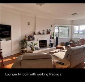 Blue Beachfront Retreat - Paraparaumu