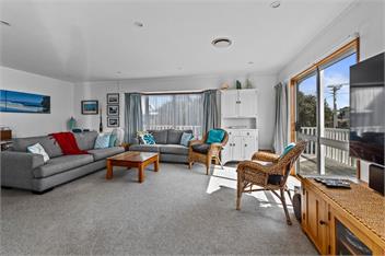 Coastal Oasis (Bachcare) - Papamoa