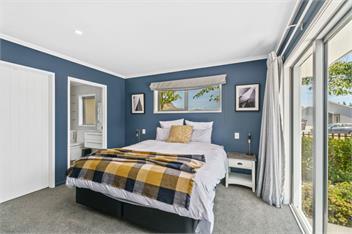 Southern Lakes Escape (Bachcare) - Queenstown