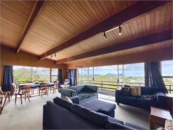 Pohutukawa House, Ruakaka Heights - Ruakaka