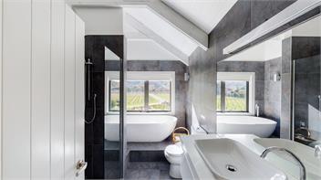 Kiwiesque - Luxury Lodge Vineyard Accommodation - Napier