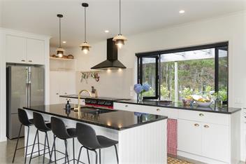 Valley View Retreat - Gisborne
