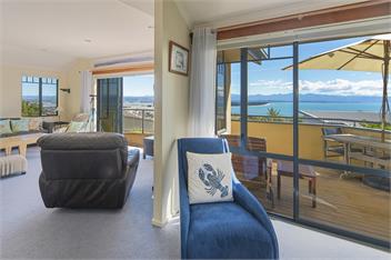 Jacaranda - Views over Tasman Bay - Nelson
