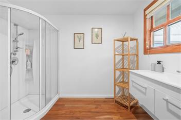 The Olive Corner (Bachcare) - Martinborough