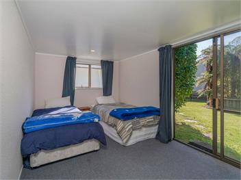Seashells Bach (Bachcare) - Whangamata