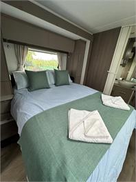 RV Space With Comfy Bed in Country Location - Hastings