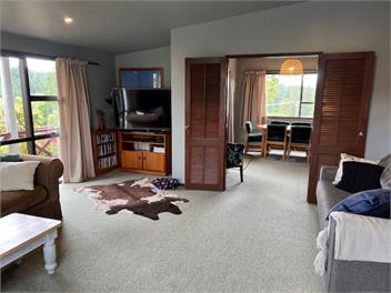 Spacious Sunny Ennel St House - Central Otago