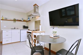 Studio 85 - Christchurch Holiday Homes - Christchurch