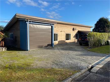 4 Johns Road, Moana -