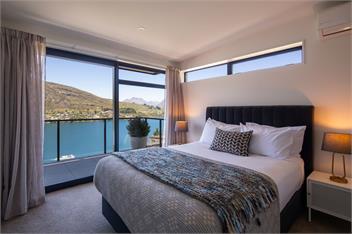 Fantastic 4 BDR Home | AC | WI-FI | Coffee Machine - Queenstown