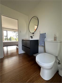Granite Creek Eco Retreat (powered by the sun) - Karamea