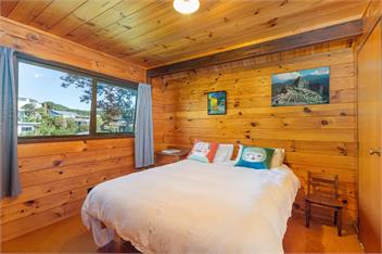 The Beachfront Bach - Ultimate Beachfront  - Onemana