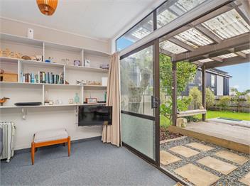 The Retro Shack (Bachcare) - Whitianga