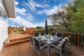 Taupo Family Retreat - pet friendly - Taupo