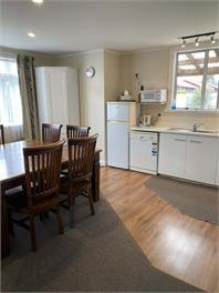 Waikura Lodge - 