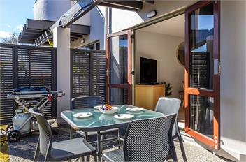 Tui Apartment 9 - Taupo *lake & heated pool! - 