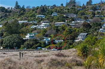 Beachfront Retreat - Architectural & Ocean Views -