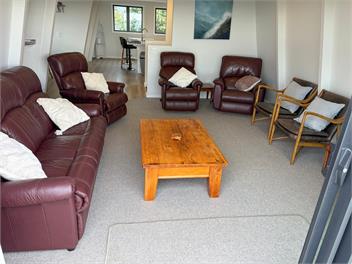 Paraparaumu Beach House · Dogs Welcome - Sunset Shores - 
