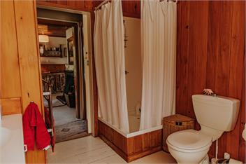 The Fishing Bach - Cottage for all Seasons - Turangi