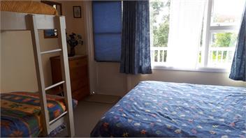 Robbie's Retreat - Whangamata
