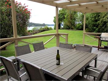 Lake Rotoehu Accommodation (Bachcare) - Lake Rotoehu