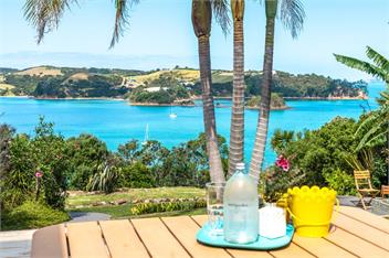 Sol Spa Oasis (Bachcare) - Surfdale