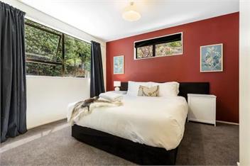 The Alpine (Bachcare) - Queenstown