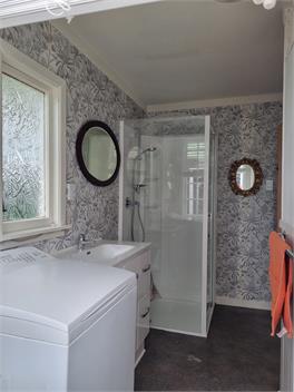 Eclectic Cottage - New Plymouth