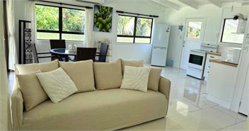 ARIKA PALMS BEACH BACH | ABSOLUTE BEACHFRONT | TITIKAVEKA - Rarotonga