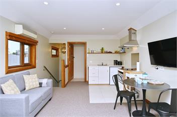 Studio 85 - Christchurch Holiday Homes - Christchurch