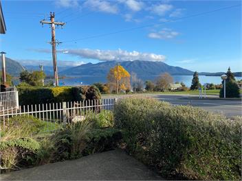 4 Johns Road, Moana -