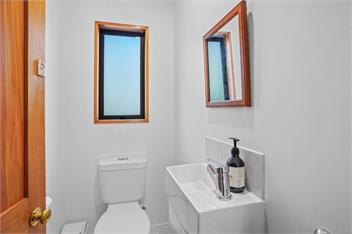 Stylish Fendalton Townhouse (Bachcare) - Christchurch