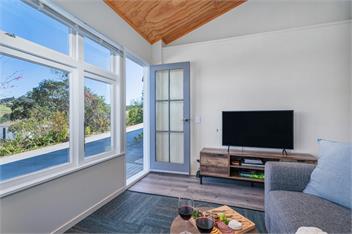 Oceanview Tiny Home - Whitianga