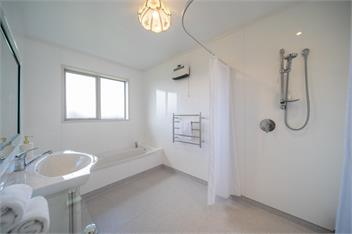 Fiordland Vista Lodge (Bachcare) - Te Anau