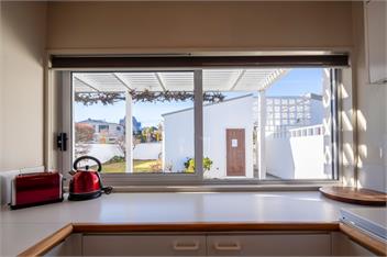 Queenstown Lakeside Gem: 3 BDR, Wi-Fi & Parking - Queenstown