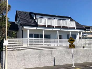 Absolute Waterfront - New Plymouth