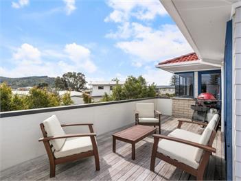 A TIME TO UNWIND IN WHANGAMATA-115B BARBARA AVENUE WHANGAMATA -