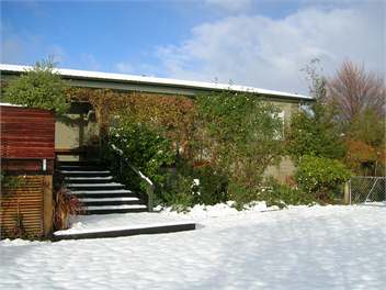 SUPERB Home,Studio,Spa,lake & mtn views,OSP&much more - Wanaka