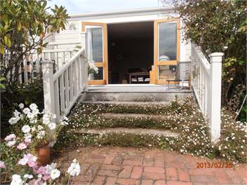 Sunny Elegant Villa - Dunedin