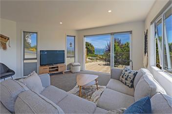 Tipi Haere Holiday Home - Britannia Heights