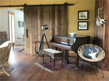 Awahuri - Waterfront River bend retreat (the Modern Bach!) - Taupo