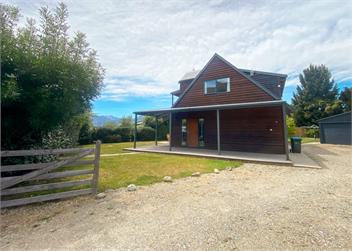 Stunning Panoramic views - 5 Bedrooms - 15m to Wanaka - Wanaka