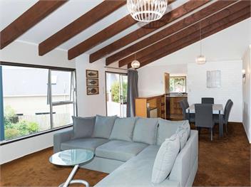 Central Spacious Family House (Bachcare) - Paihia