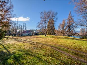 Wanaka Stone Cottage (Bachcare) - Wanaka
